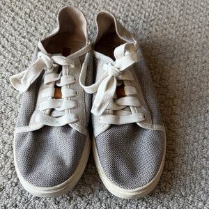 OluKai Light Gray and Cream Sneakers